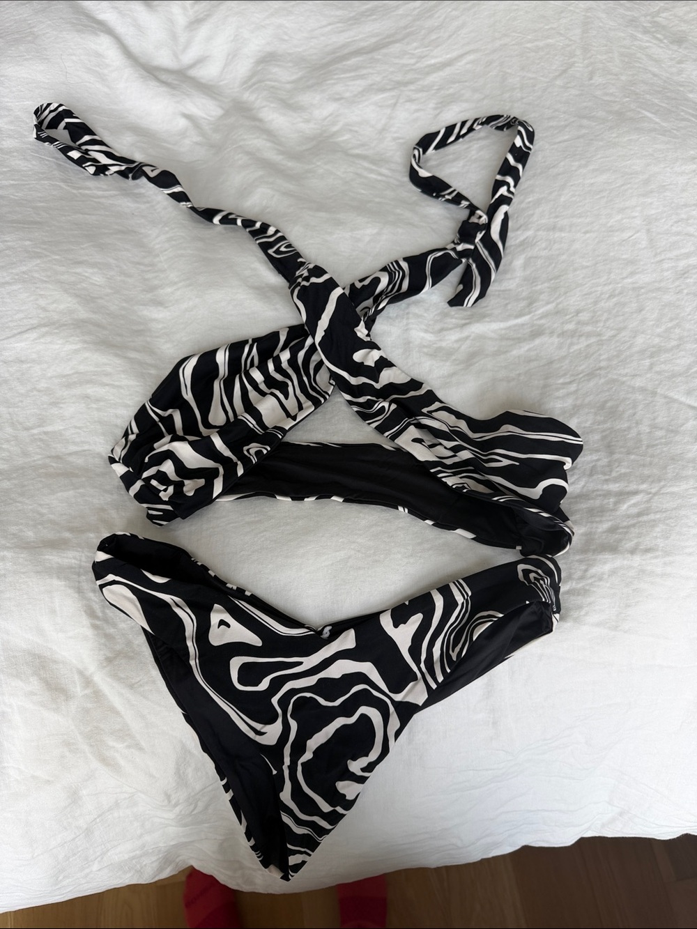 WeWoreWhat Black and White Swirl Cutout One-Piece Swimsuit